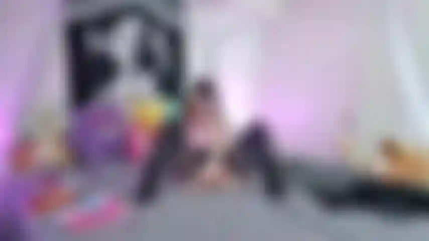 Toys that barely fit and a wet ending surprise squirt!!