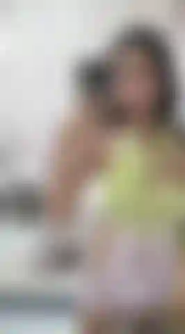 Just look my big boobs,you don't want to put it in the middle.