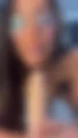 Latin girl wants to show her skills with her mouth!!!