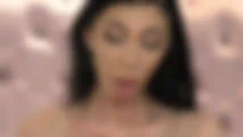 eating microspic men