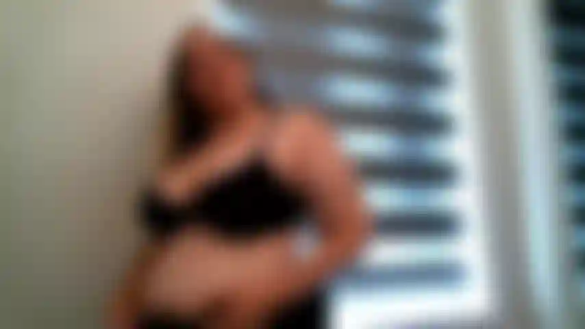 BUST ONE ON MY PREGNANT TITS 11_wk_ THAT BELLY IS SO BIG!