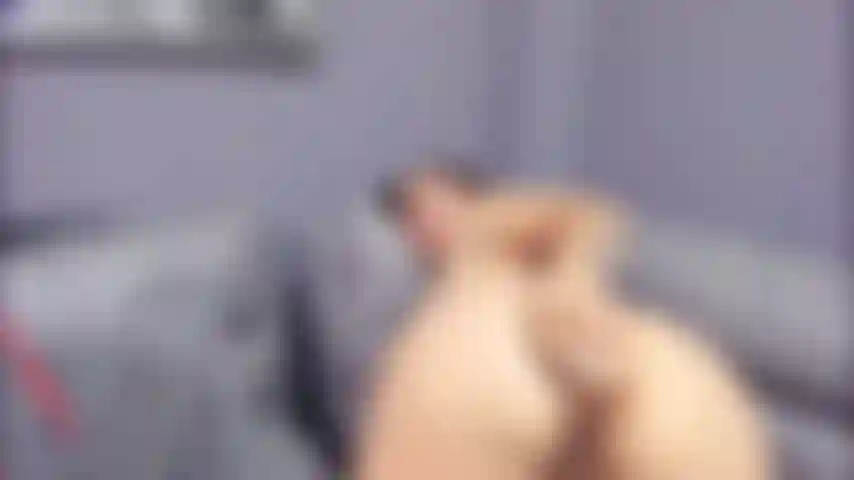 I fuck my big tight ass for you