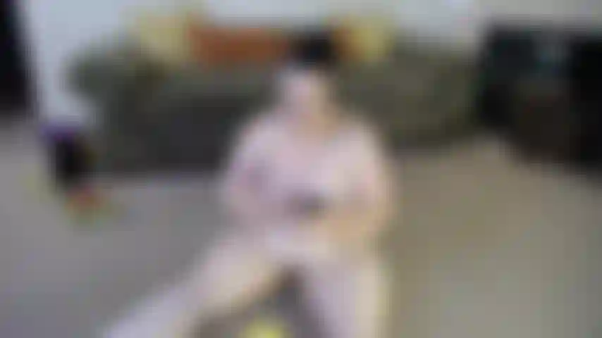 Annie's Lower Abdominal Exercise Struggle I don't even know what muscle is working here, but it hurts to lift up my leg now.... and i look so cute all layin on the floor breathing heavy while doing it