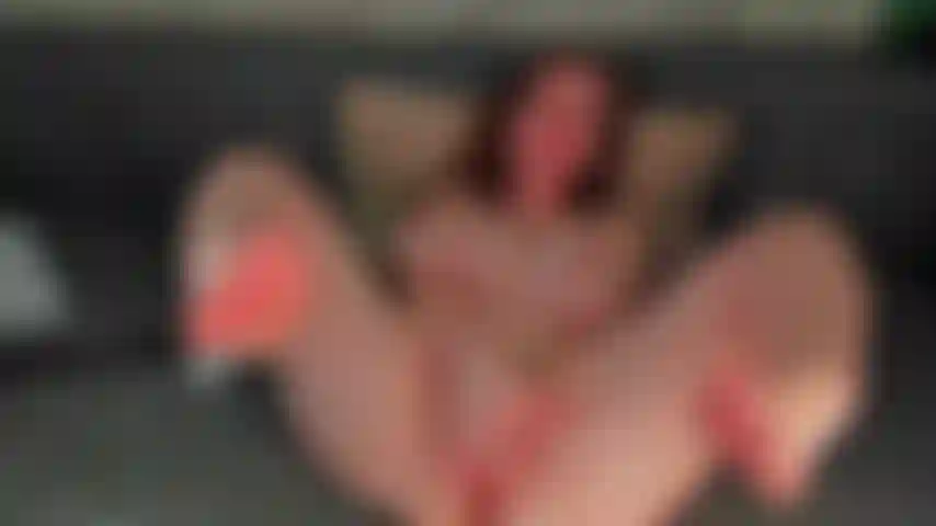 Pussy play and footfetish.