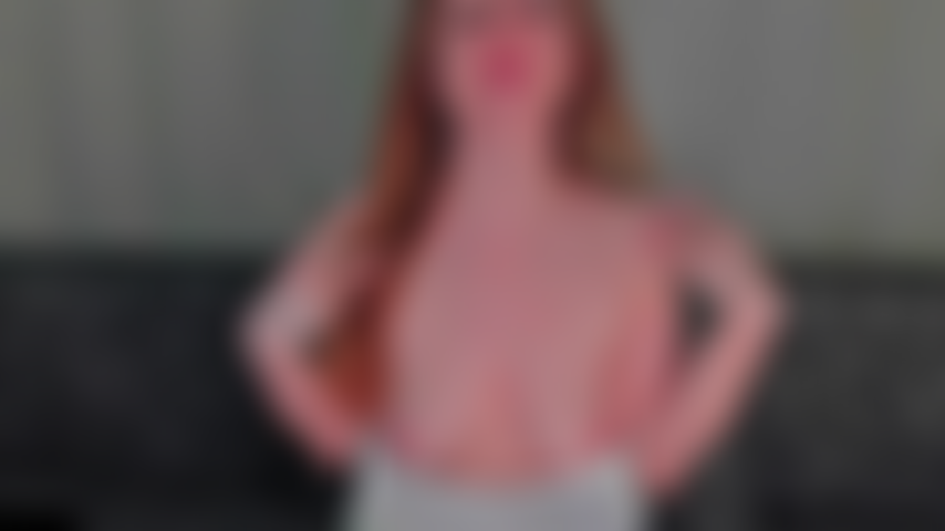 Joi (topless ).
