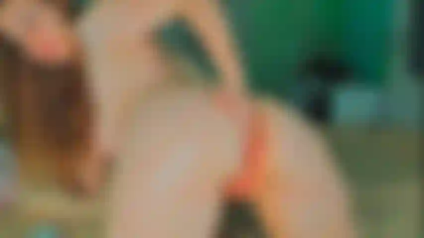 Double Penetration with big dildos