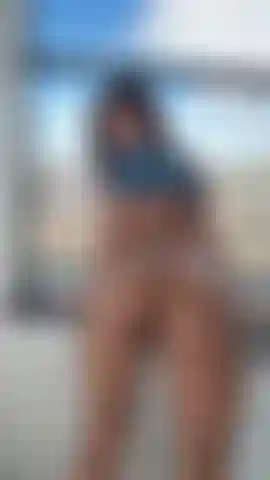 Perfec ass bouncing.