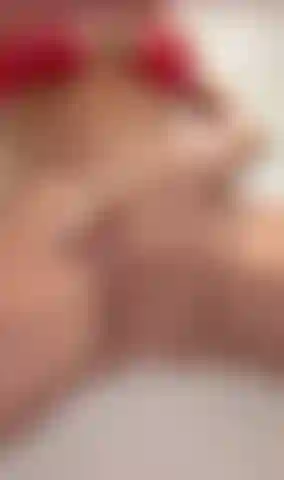 Fingering my 🐱and rubbing my clit close up