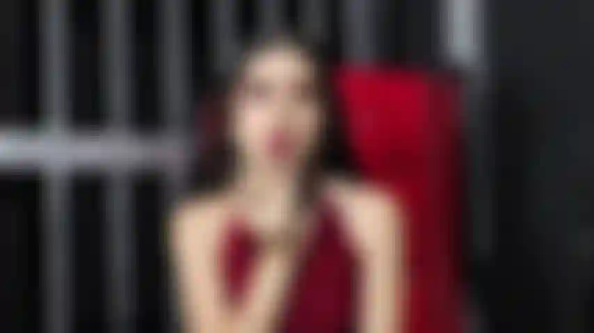 Come and enjoy my naughty mouth.