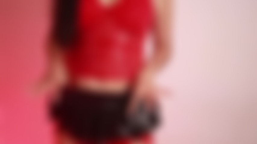 This is a very little skirt.