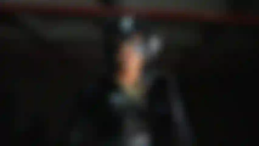 Surrender before my feet