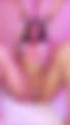 Do you want to see how I come touching my vagina with 2 dildos?