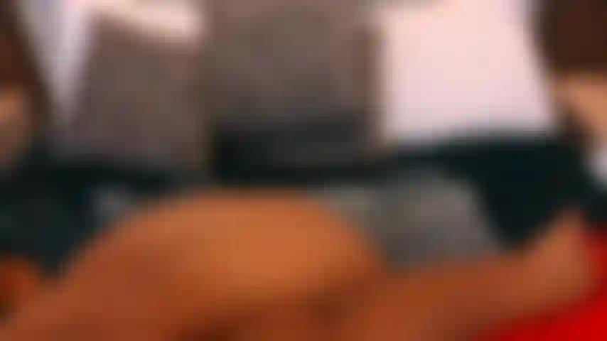 Look how my ass opens up!