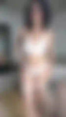 Imagine my mouth around your cock right now... come in and let's make it real