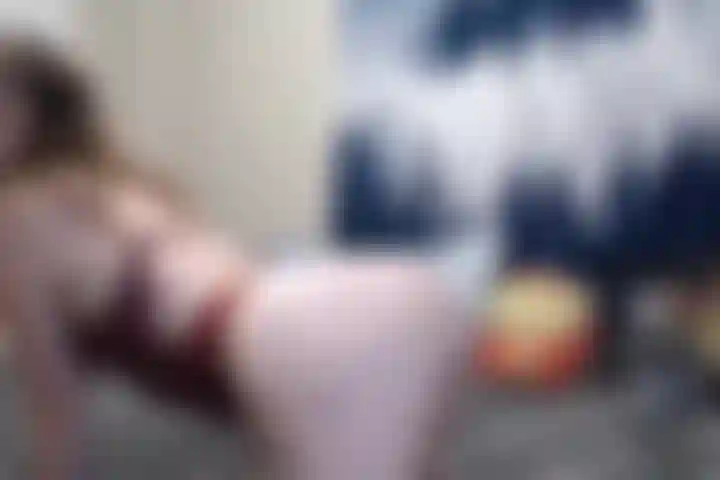 Just shaking my juicy butt for you :)