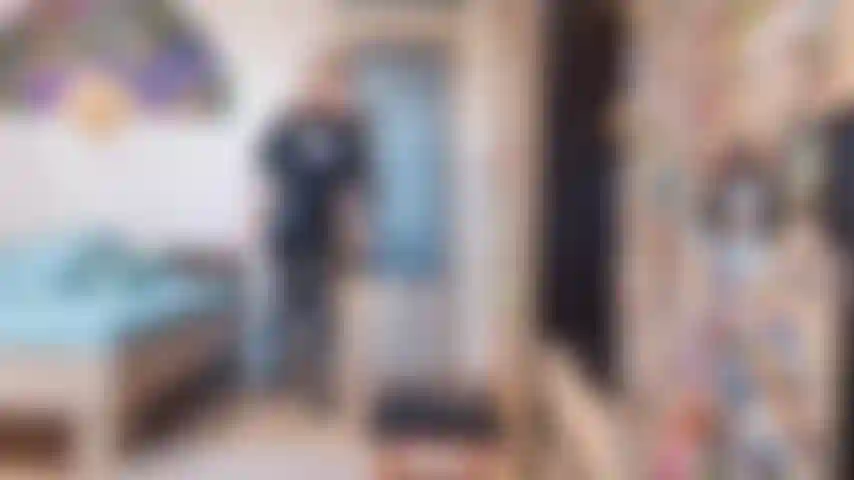 thief-gets-punished-and-humiliated-home-alone-parody