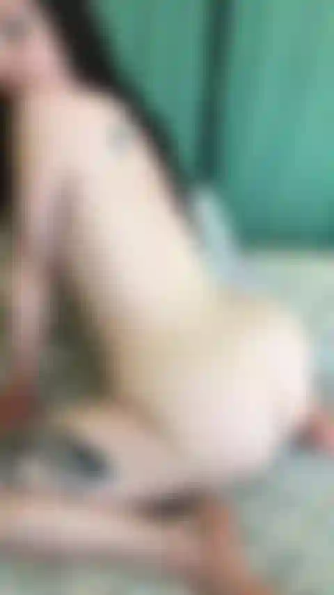 Twerking and JOI. Twerking while telling you how to stroke your cock.