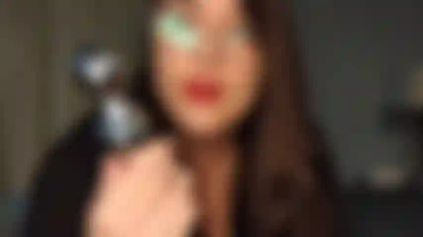 Stretching my asshole with the huge silver double bulb butt plug