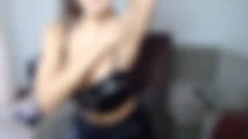 Lick my armpits with a leather top.