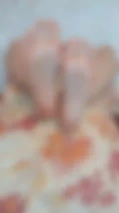 For feet lovers. Moving oiled fingers