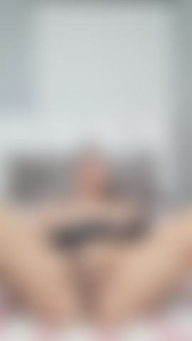 Look my delicious pussy.