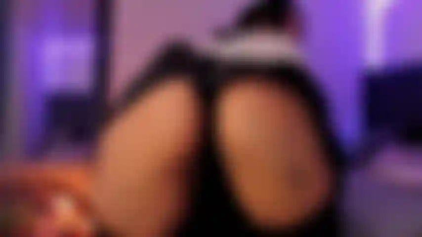 We played a little with my buttock