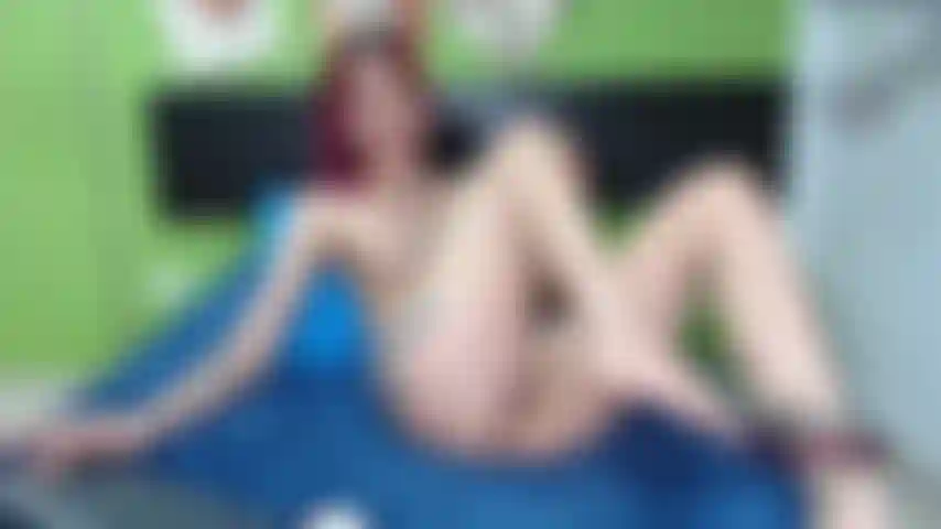 Look at my fantastic body, my spectacular breasts. I masturbate for you.