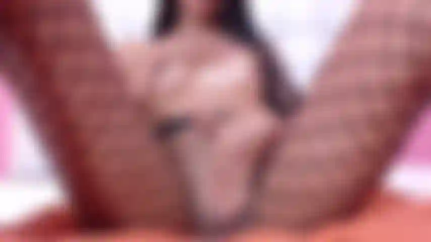 Come play with this horny girl!!