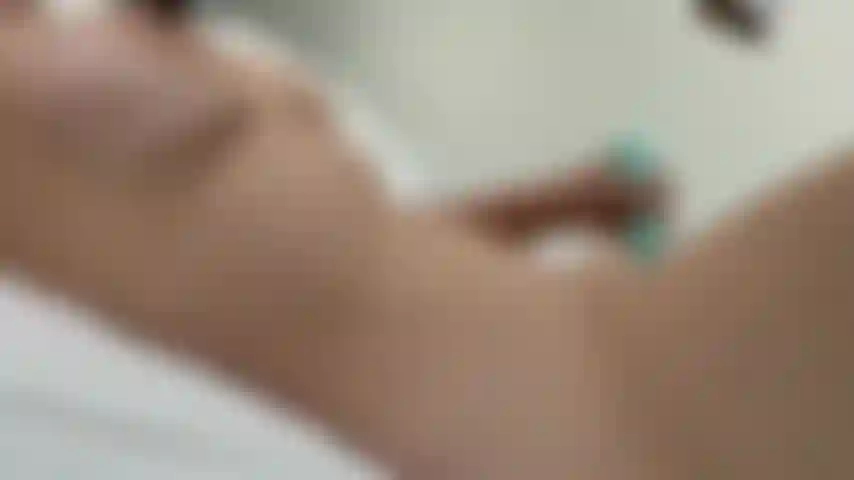 Clip of me rubbing my pussy with a blue vibrator fully nude!