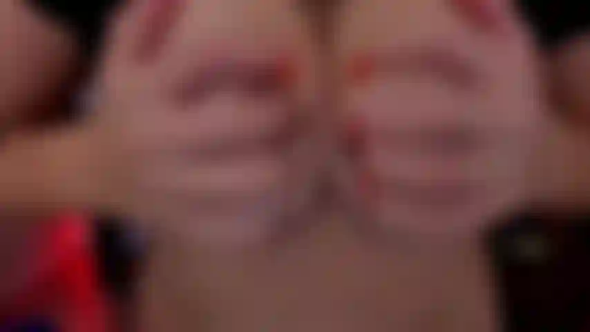 Pulsing Cum and Lick (live)