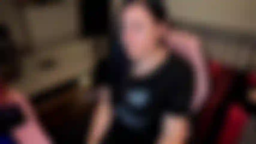 Showing my tits and pussy. Then starting to play a bit with my dildo and making fun of the guy who is asking me to cum as I'm starting.