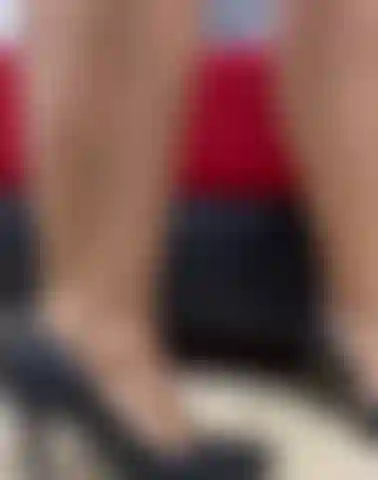 show of feet with oil