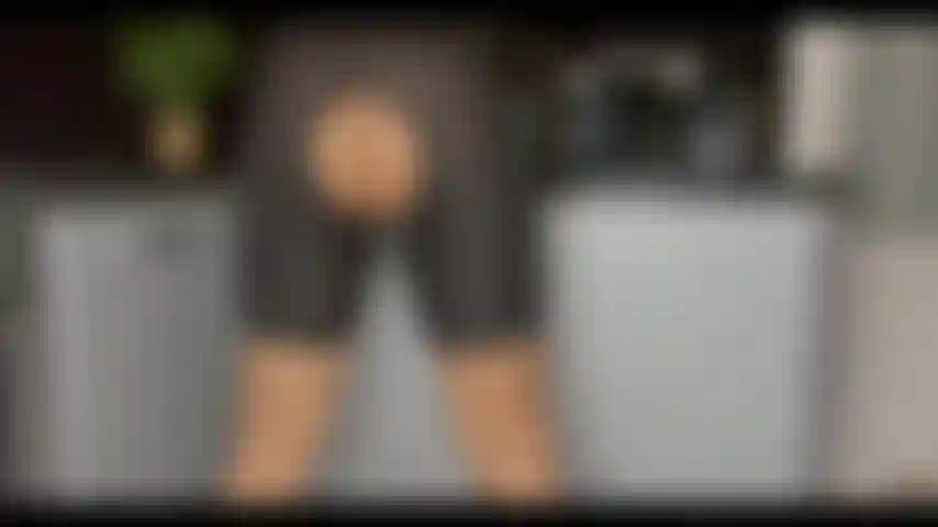 Watch how my twerking ripped open my booty shorts and exposes my ass and pussy