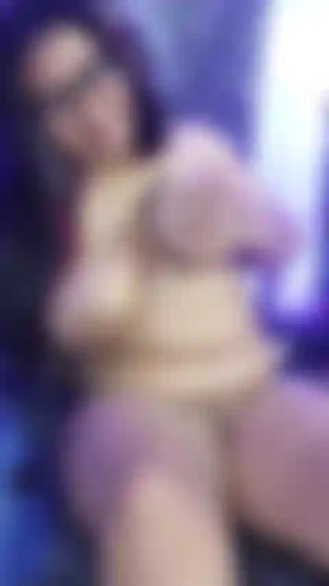 FULLY NUDE RUBBING TITS & BOUNCING MY BIG ASS