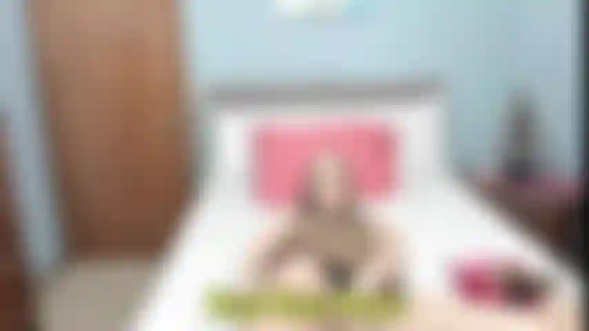 satinpantymodeling12-28-23