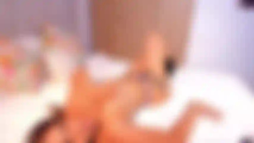 I wanted to sleep but i've put myself hot in bed.