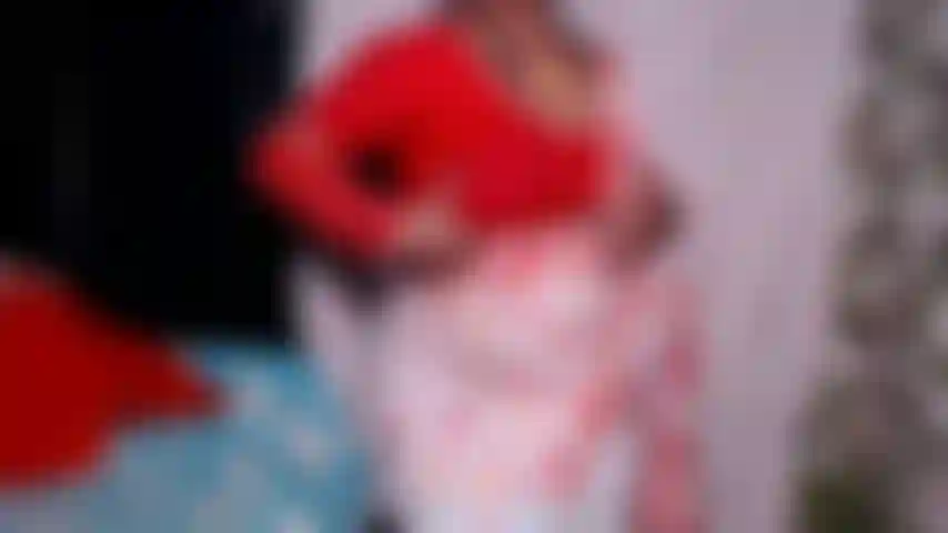 Press my open boobs.