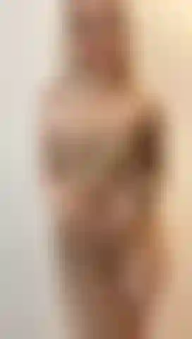 EF4E8C59-D121-4FE3-BAB3-403CF715E556