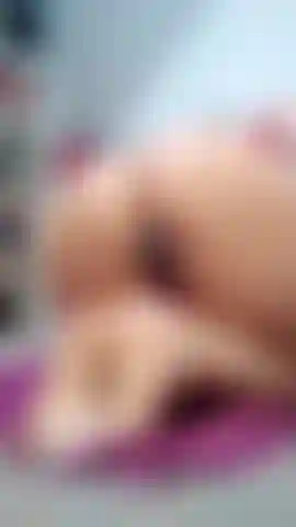 play on the bed, sexy lingerie, big squirt with domi toy