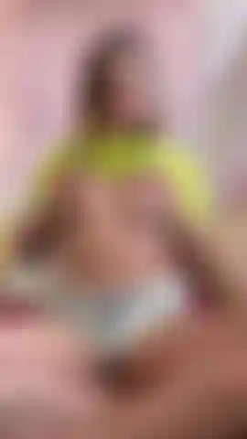 Everyone knows I love using a wand to cum - it's my absolute favorite toy!! Watch me undress and show off my gorgeous natural titties and curves before playing with my perfect hairy pussy til I make myself cum hard as you watch my pussy pulsing with pleasure!!!