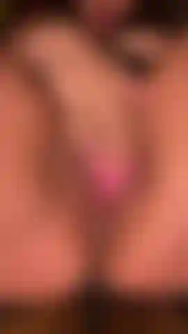 Rubbing my clit until I squirt