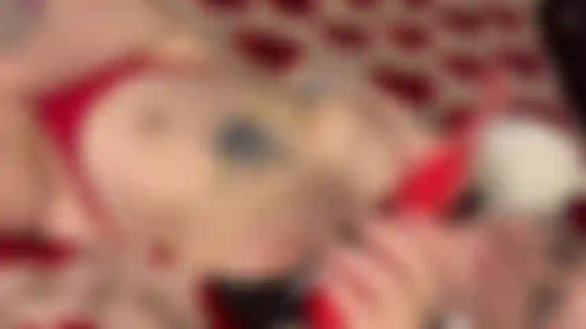 Cumming with eye contact