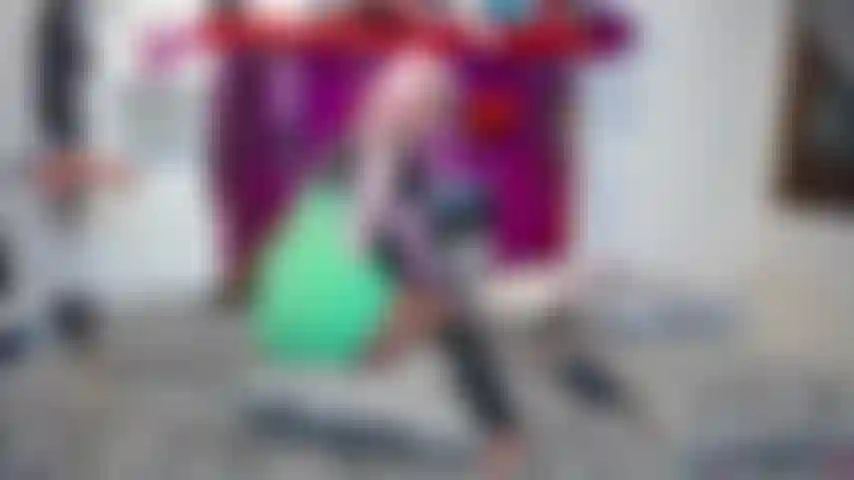 FACE SITTING CHALLENGE - NON NUDE