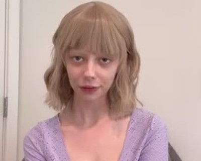 Face reveal GFE/girl next door mind fucking JOI